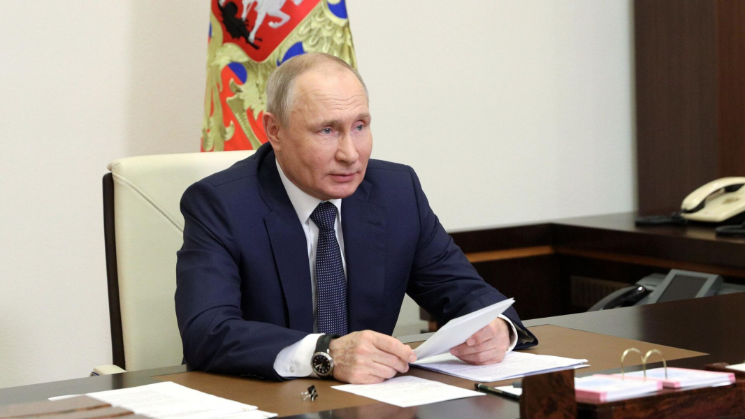 Путин: Минобороны и власти регионов должны решать вопросы подготовки военных Путин: Минобороны и власти регионов должны решать вопросы подготовки военных