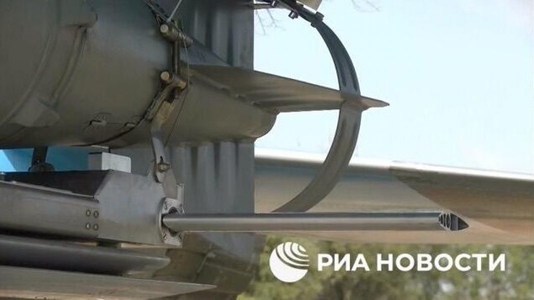 Минобороны: Су-34 ВКС нанес удар модернизированными авиабомбами по технике ВСУ Минобороны: Су-34 ВКС нанес удар модернизированными авиабомбами по технике ВСУ