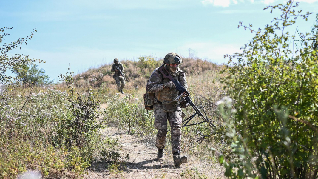 Студенты техникума в Курской области делают печки для российских военных Студенты техникума в Курской области делают печки для российских военных