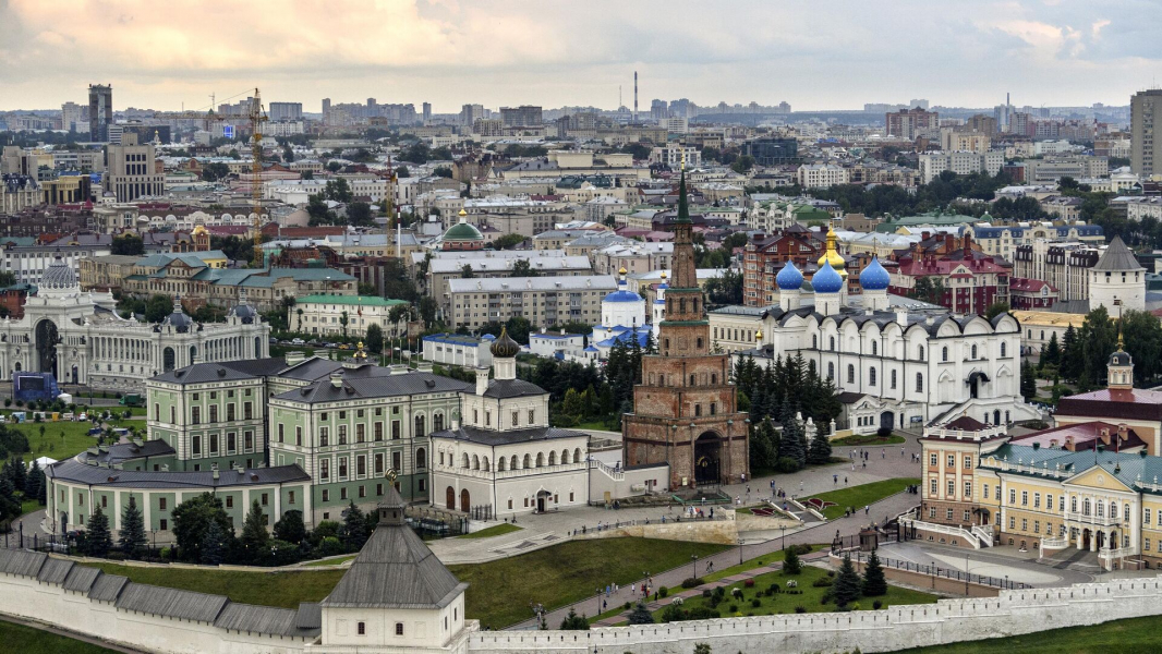 Более 400 человек подписали контракты с Минобороны РФ на выставке в Казани