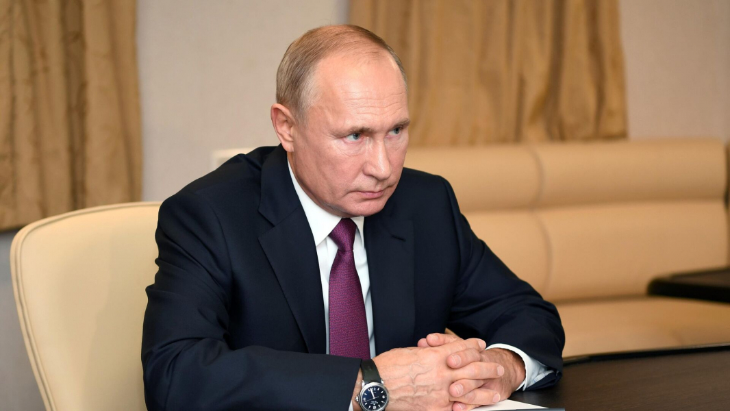 Путин: российские войска успешно наступают по всей линии боевого соприкосновения Путин: российские войска успешно наступают по всей линии боевого соприкосновения