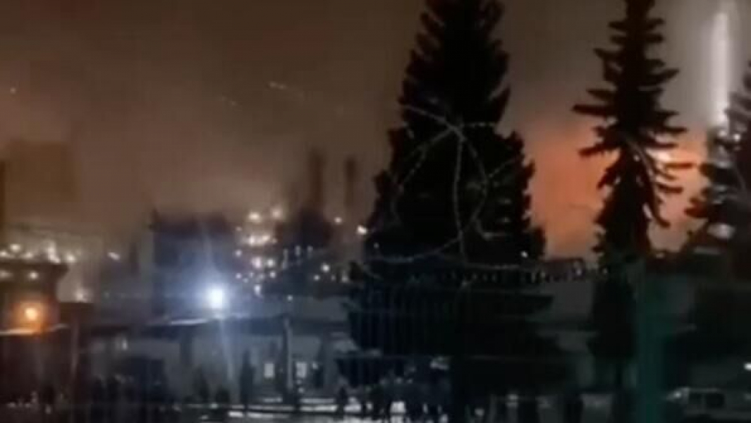 Власти Татарстана опровергли сообщения о пожаре на предприятии в Нижнекамске