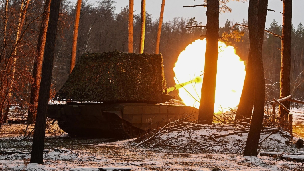 В зоне СВО наградили военнослужащих танкового полка группировки войск Центр