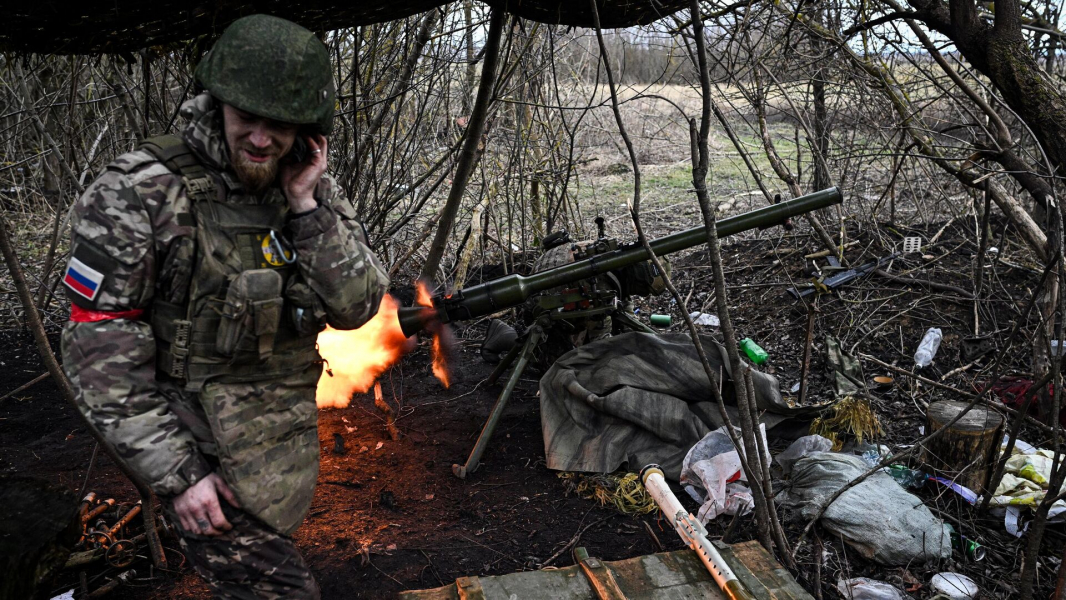 МО РФ: ВСУ потеряли в курском приграничье до 325 боевиков и три танка за сутки МО РФ: ВСУ потеряли в курском приграничье до 325 боевиков и три танка за сутки