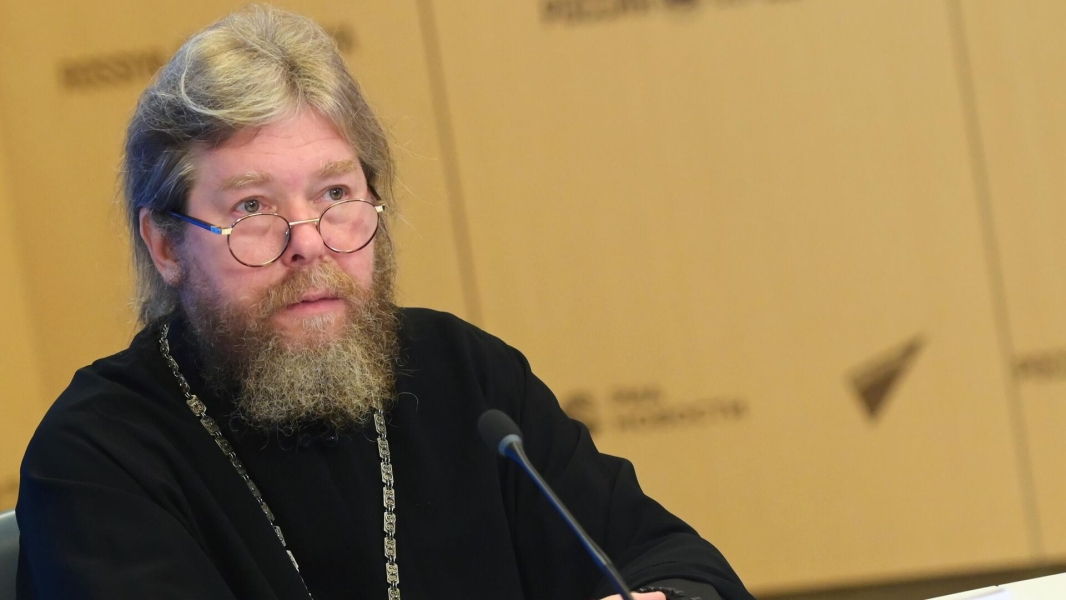 Священник Островский поблагодарил спецслужбы РФ за защиту митрополита от теракта