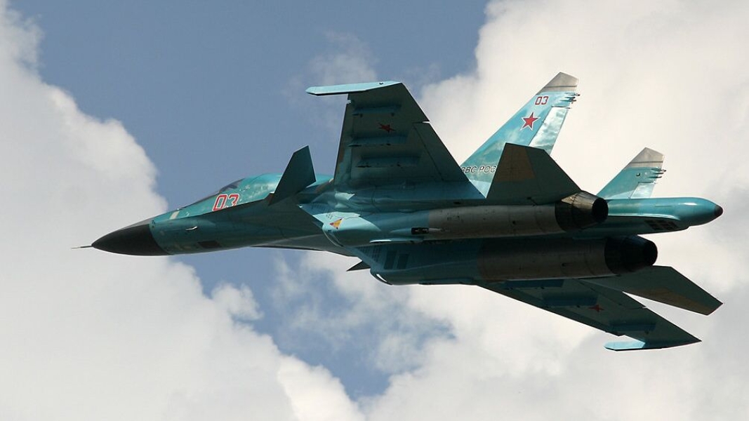 Су-34 нанес удар по личному составу и скоплению техники ВСУ в Курской области Су-34 нанес удар по личному составу и скоплению техники ВСУ в Курской области