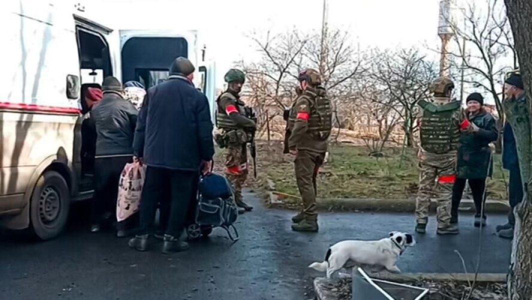 Росгвардейцы эвакуировали почти 50 человек Из Суджанского района Росгвардейцы эвакуировали почти 50 человек Из Суджанского района