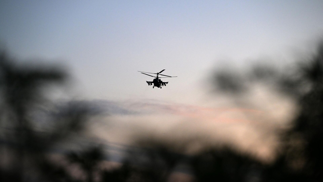 Минобороны: вертолет Ми-28НМ нанес удар по технике ВСУ в Курской области