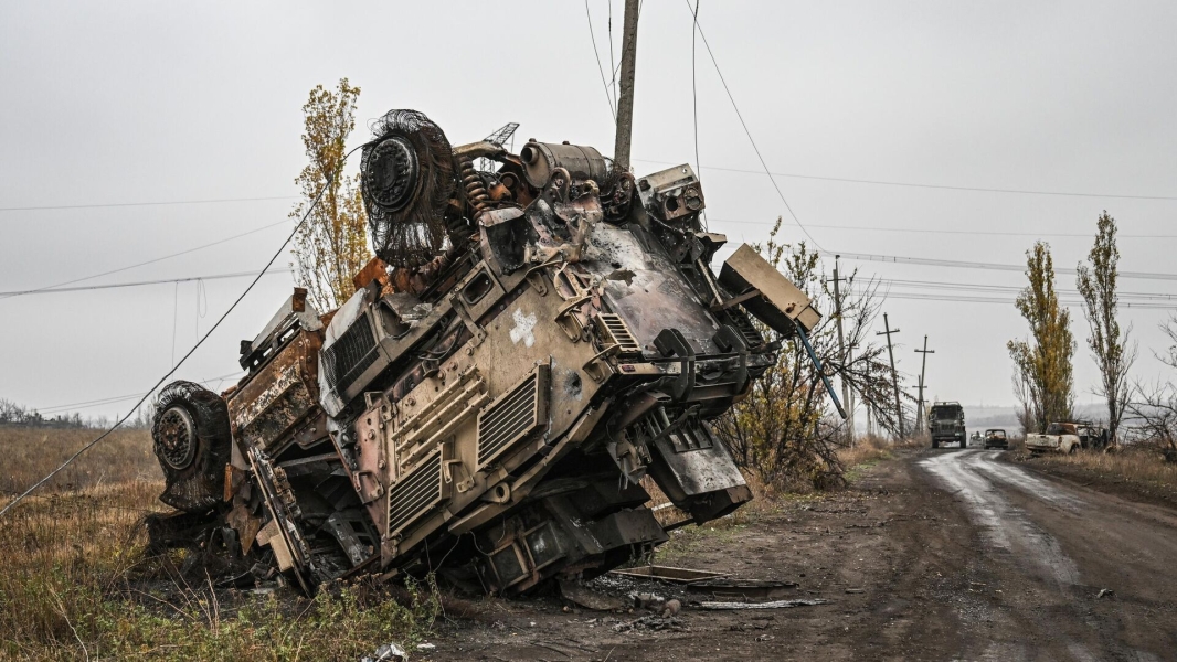 Сахалинские военные захватили бронетранспортеры MaxxPro и Renault