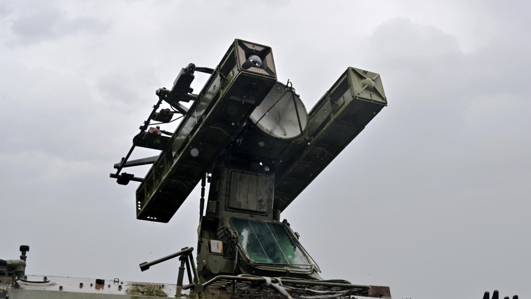 Расчет ЗРК Стрела-10 уничтожил беспилотник ВСУ Фурия в Херсонской области Расчет ЗРК Стрела-10 уничтожил беспилотник ВСУ Фурия в Херсонской области