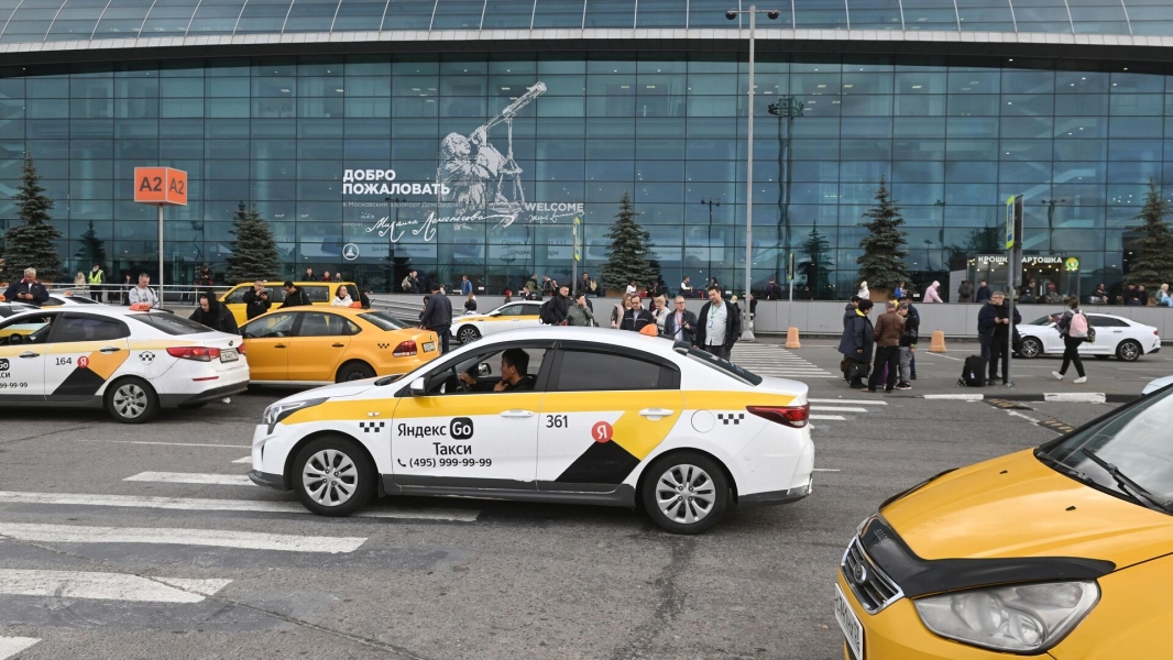 В аэропортах Внуково, Домодедово, Жуковский и Шереметьево сняли ограничения