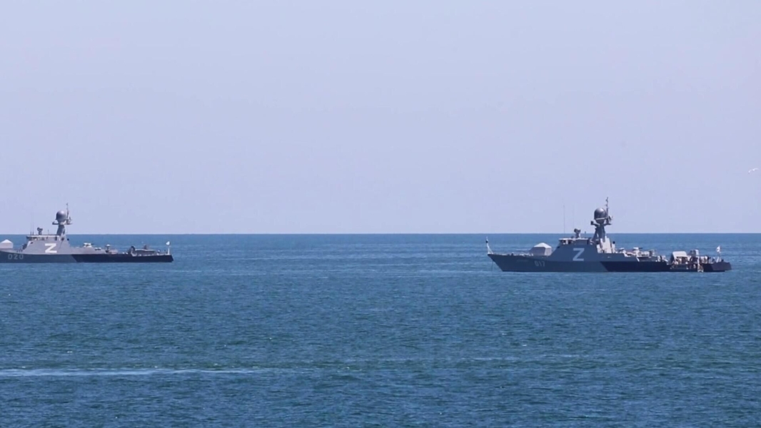 В Балтийском море начались учения российского флота с участием 20 кораблей В Балтийском море начались учения российского флота с участием 20 кораблей