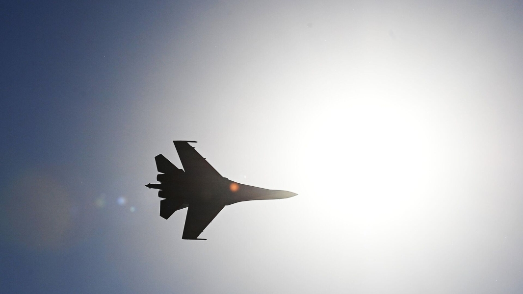 В Малайзии показали возможности сверхманёвренных истребителей Су-35С