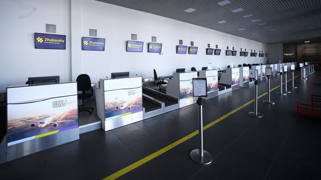 В аэропортах Внуково и Жуковский ограничили прием и выпуск воздушных судов