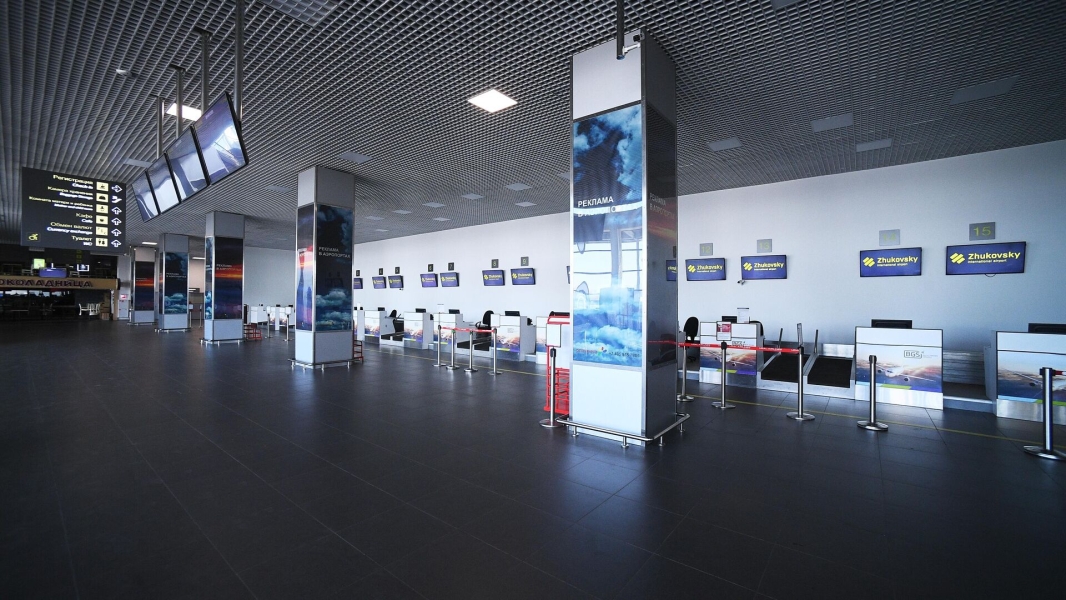 В аэропортах Домодедово и Жуковский ввели ограничения на прием и выпуск рейсов В аэропортах Домодедово и Жуковский ввели ограничения на прием и выпуск рейсов